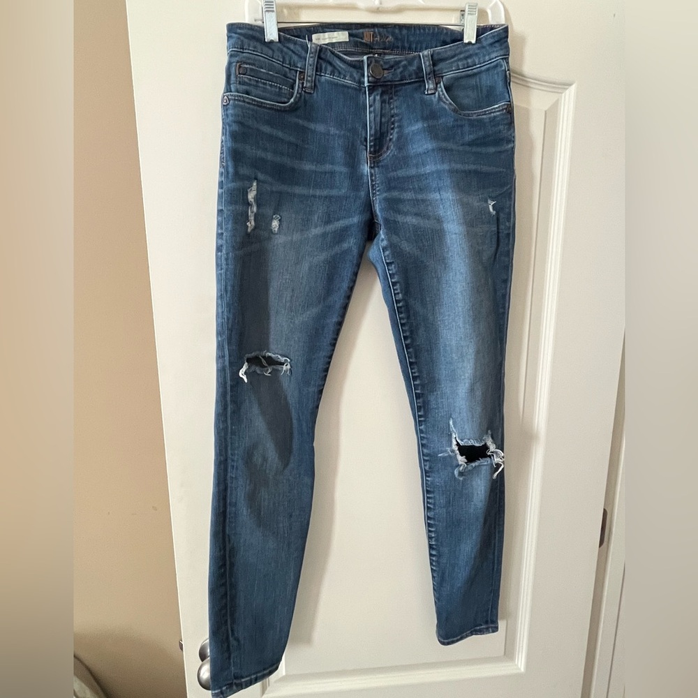 Kut from the Kloth Distressed Denim “Toothpick Skinny” Women’s jeans size 4